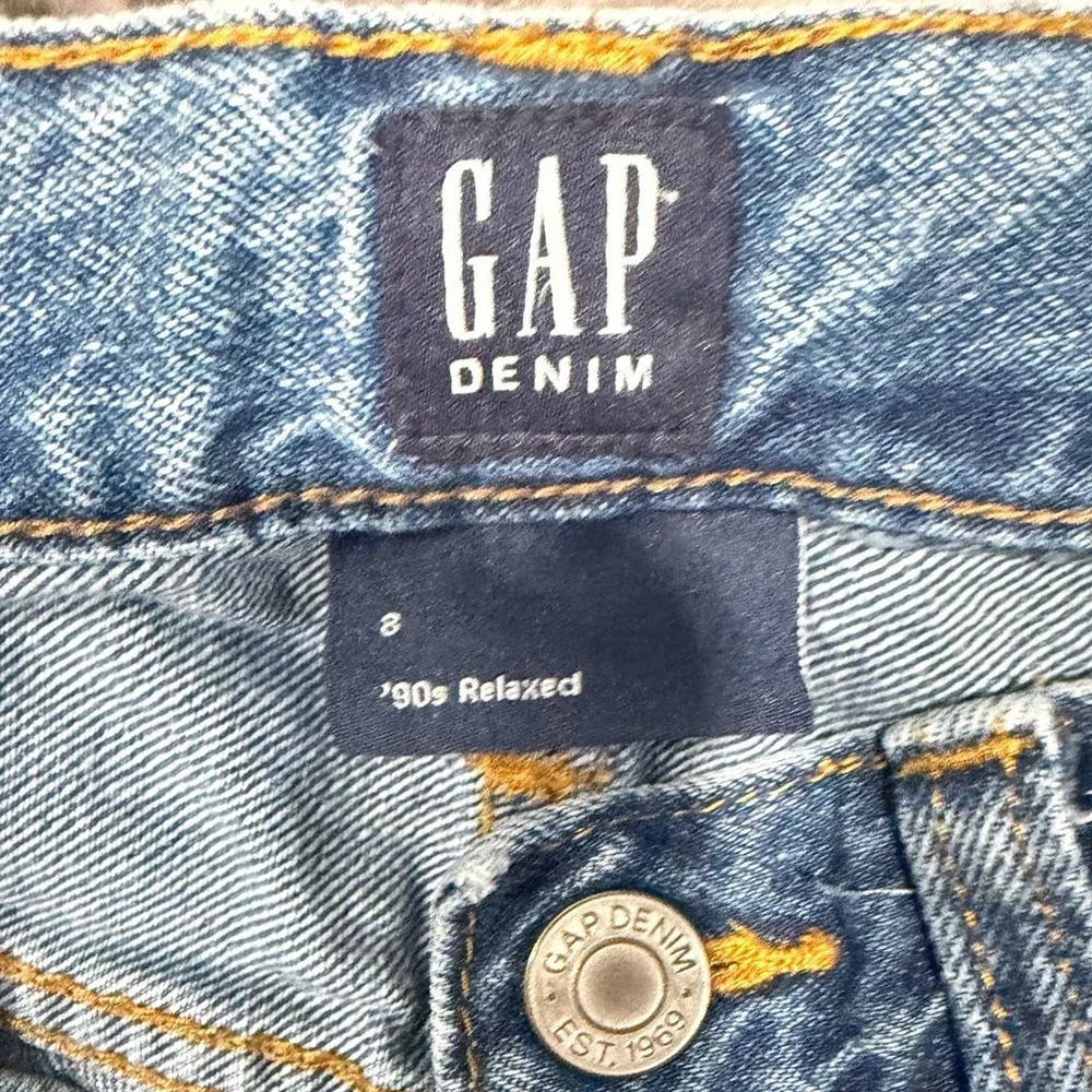 Boys Gap blue 90s relaxed jeans Size 8 Good Condition